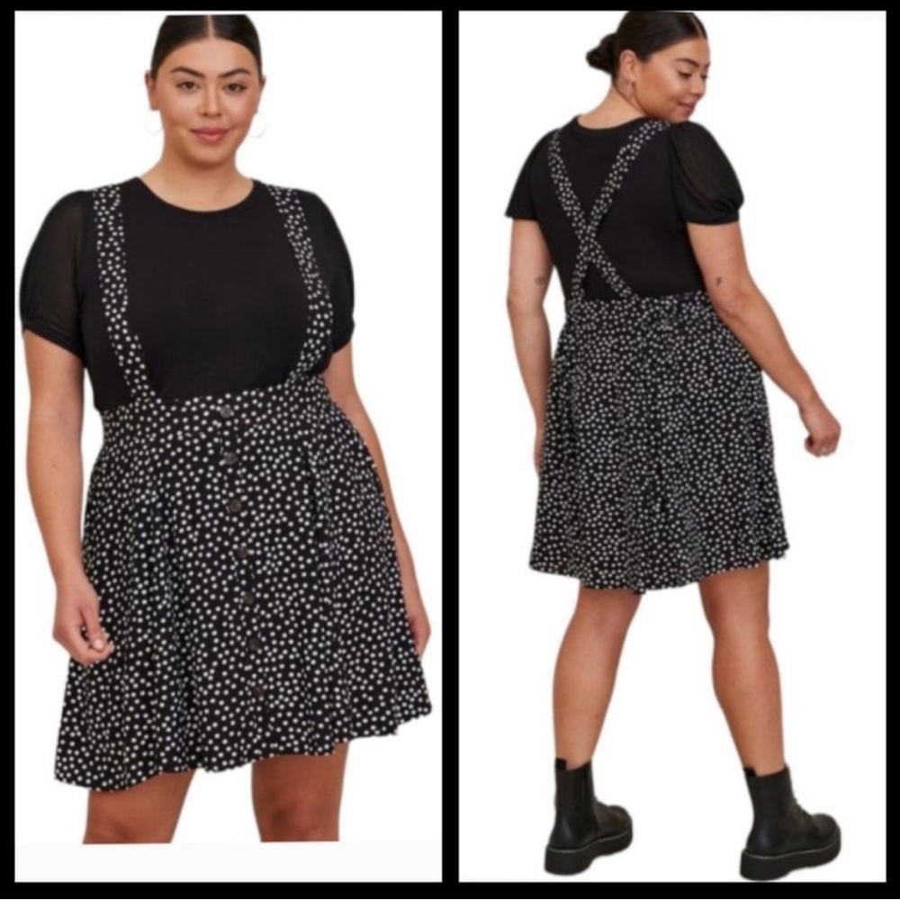Polka dot skirt with pockets